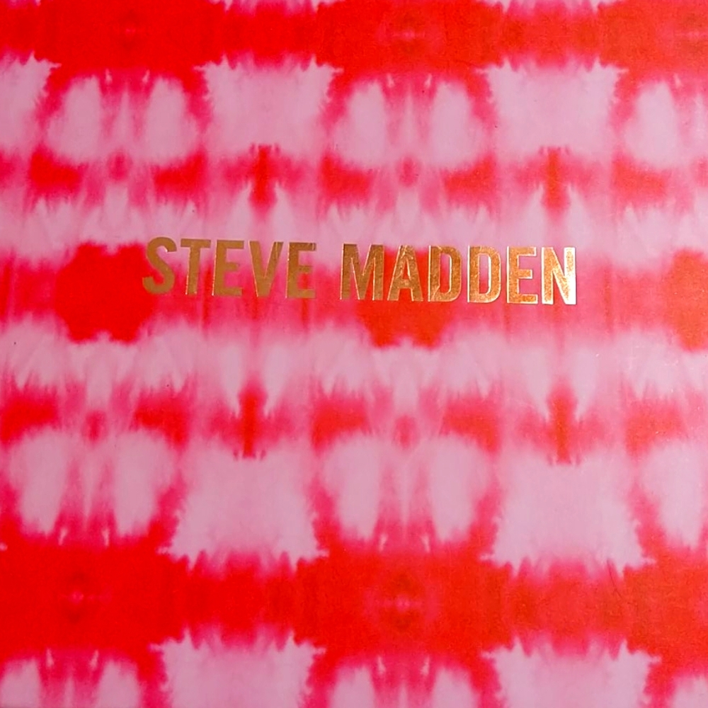 Pretty necklace with tags